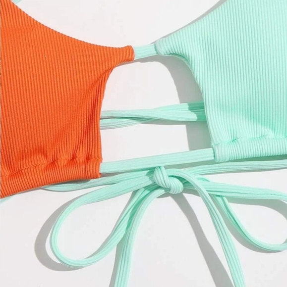 ROMWE Colorblock Cut Out Tie Side Bikini Swimsuit - Picture 4 of 11
